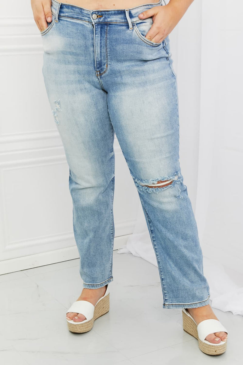 Judy Blue Light Wash Distressed Straight Leg Jeans