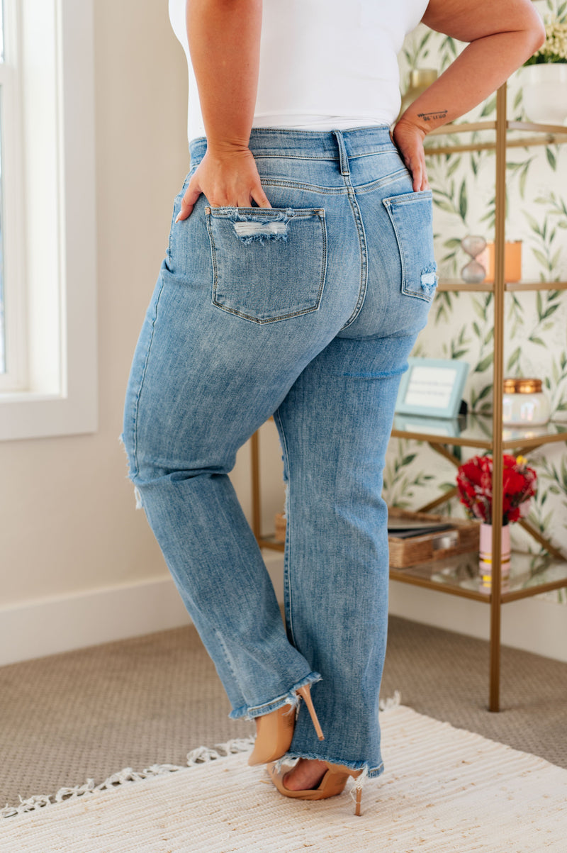 Judy Blue High Rise Light Wash Distressed 90's Straight Jeans 